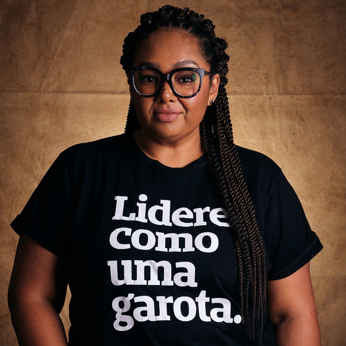 Jogue como uma garota.®  Camiseta com frase original da Peita – PEITA