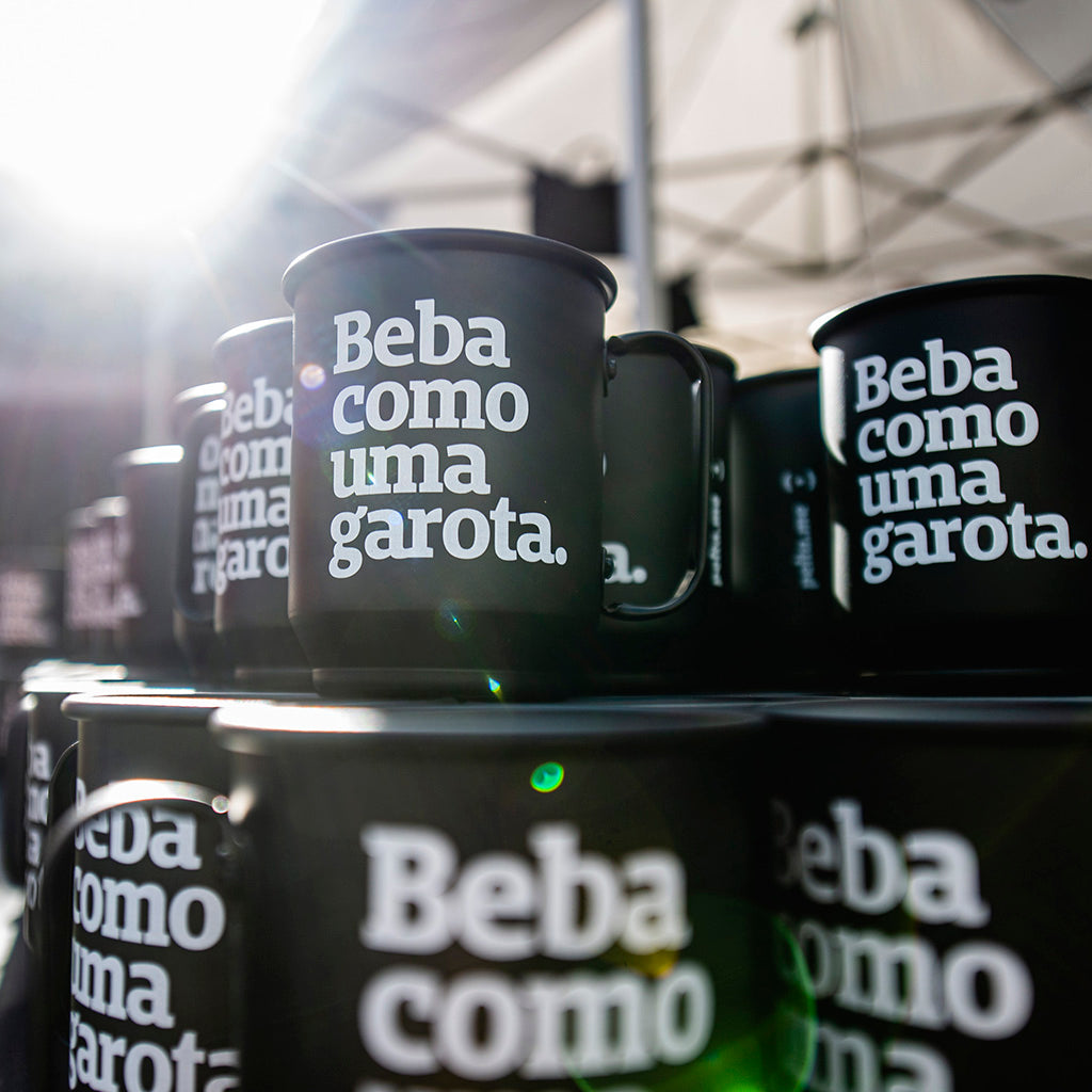 Caneca de Chopp | Beba como uma garota.®