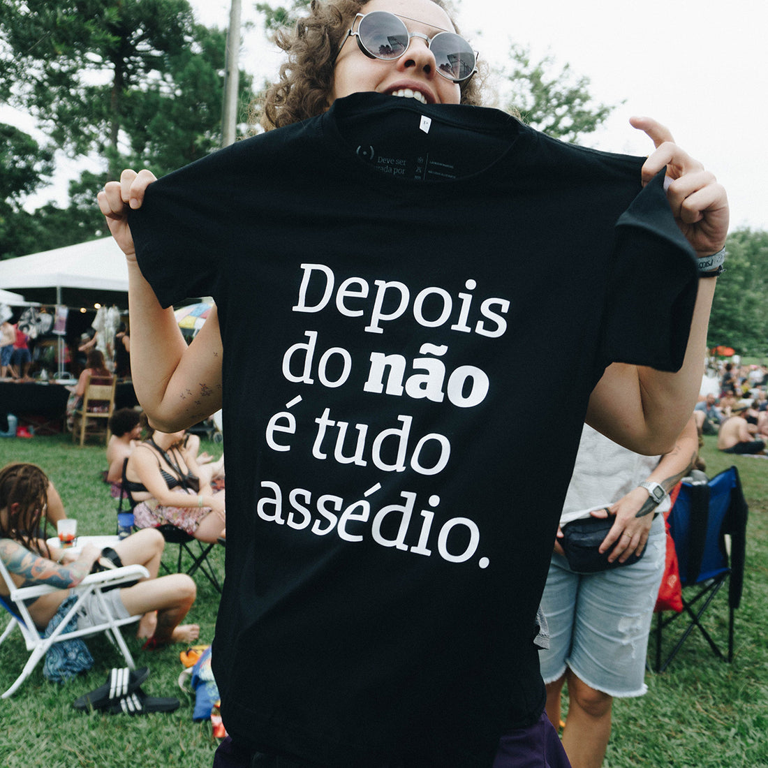 Peita lança camiseta de enfrentamento ao assédio no carnaval